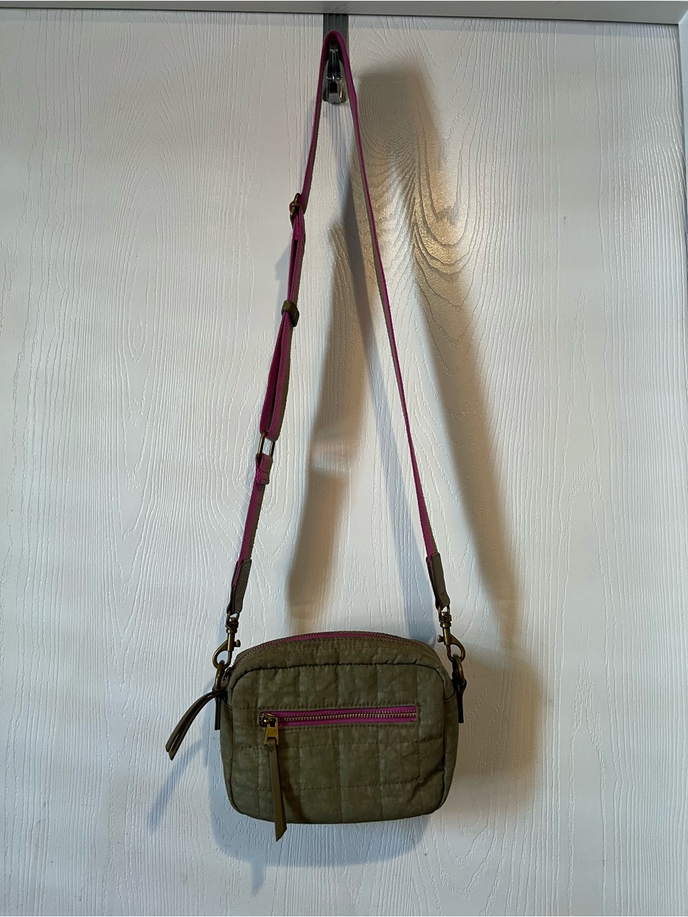 Universal Thread Quilted Crossbody Bag Olive Green Pink Camera Handbag